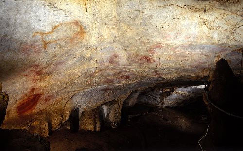 Cueva del Castillo. Foto: http://www.cantabria.es/web/comunicados/detalle/-/journal_content/56_INSTANCE_DETALLE/16413/1286185 CC-BY-SA