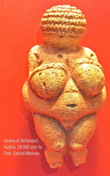 Venere di Willendorf, Austria. 25.000-29.000 anni fa. foto - sabina marineo