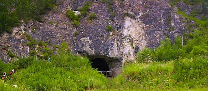 Grotta di Denisova, monti Altaj. Foto: ЧуваевНиколайCC BY-SA 3.0